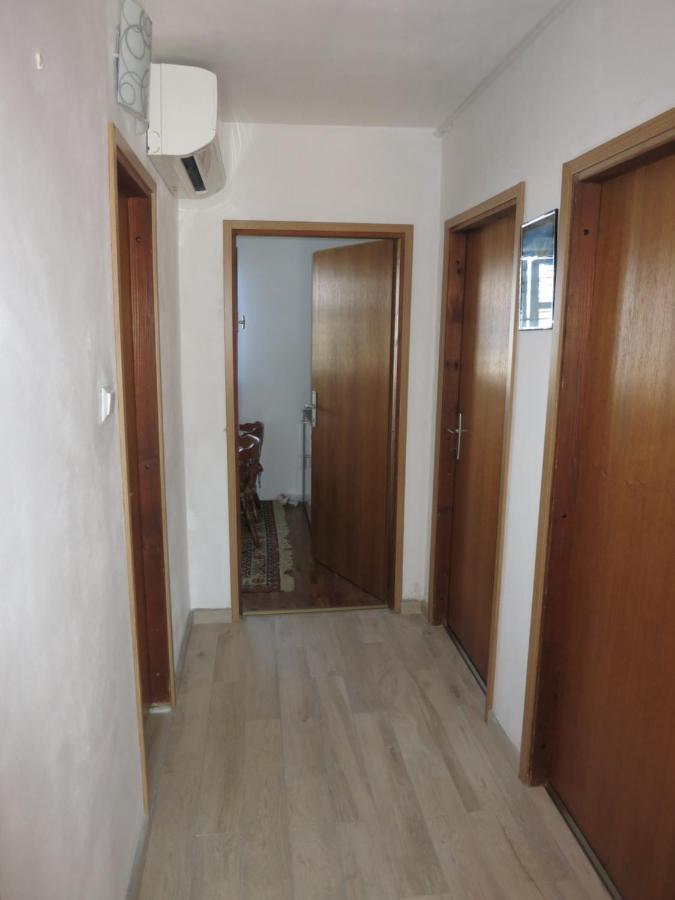 Apartment Stella Malinska Exterior photo